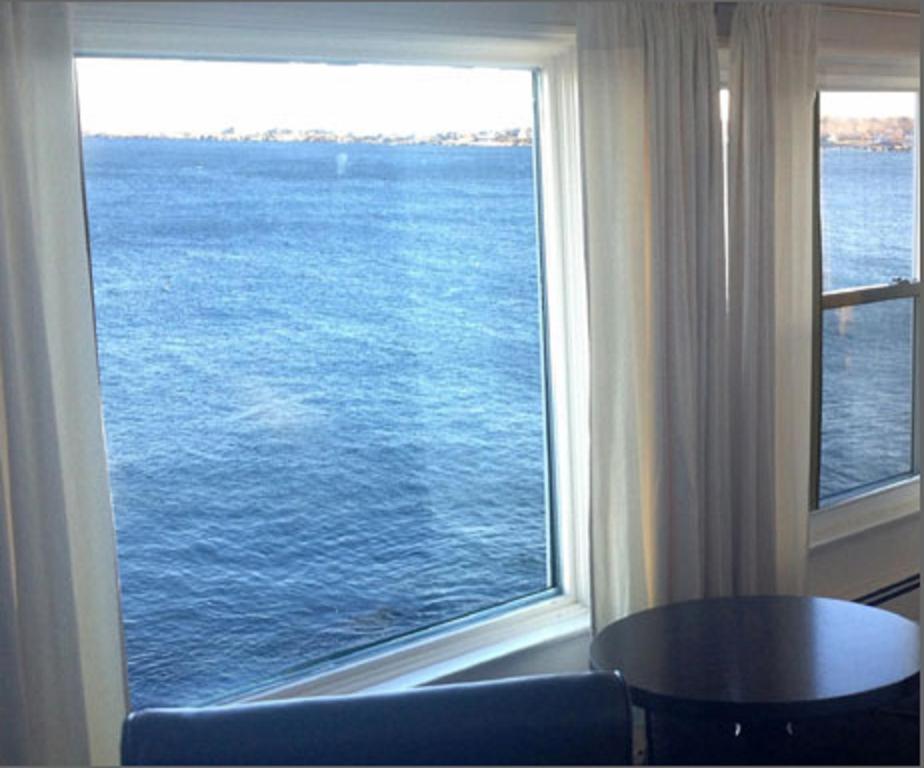 The Quarterdeck Inn By The Sea Rockport Habitación foto